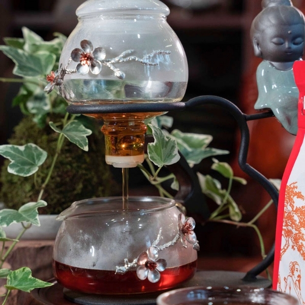 Hồng Trà - Bách Hồng Shan